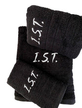 Φόρτωση εικόνας στο εργαλείο προβολής Συλλογής, CUSTOMIZED ΜΑΥΡΕΣ ΠΕΤΣΕΤΕΣ, ΜΕ ΚΕΝΤΗΜΕΝΑ ΜΟΝΟΓΡΑΜΜΑΤΑ